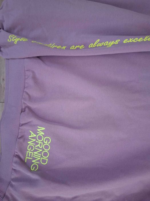 Одяг для дівчинки ріст 152