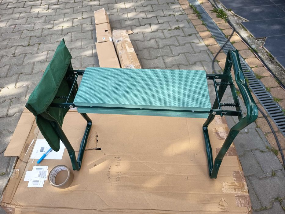 Przenośna ławka ogrodowa 2 w 1 z miękką podkładką piankową