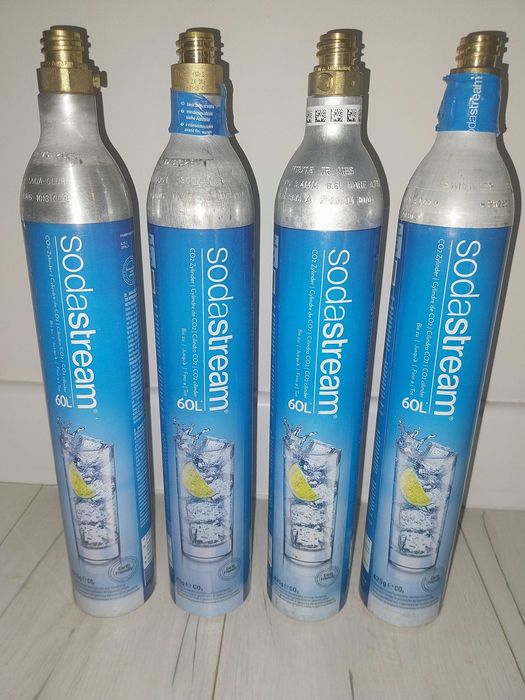 Butelki puste niebieskie sodastream 4szt