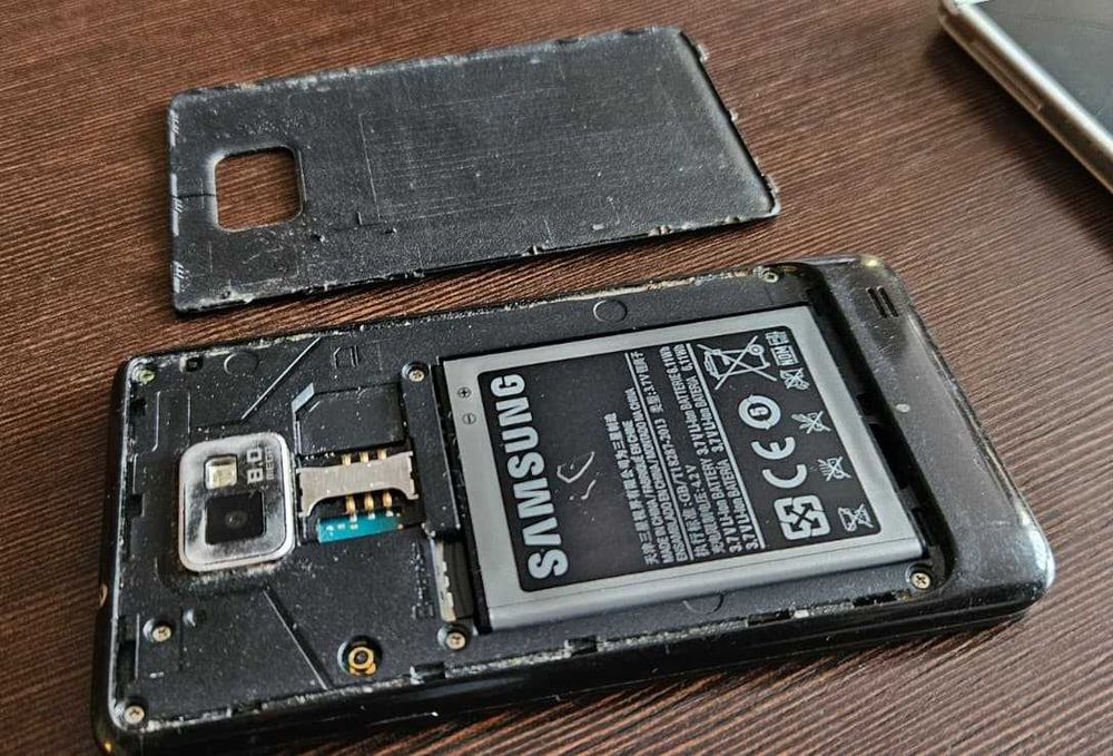 Trzy markowe używane telefony Samsung Galaxy S, S4 i S8