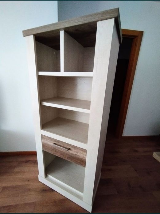 Conjunto Vitrine dupla 2 portas + Estante VERONA (Conforama)
