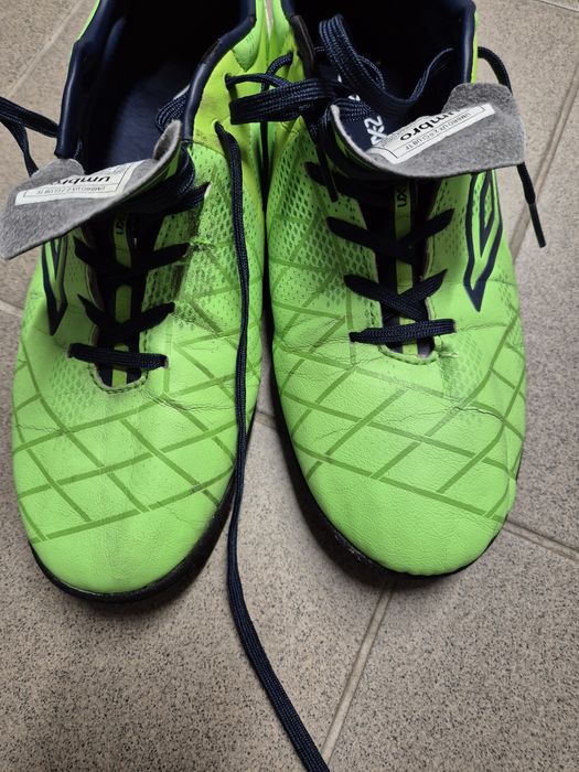 Buty piłkarskie UMBRO rozmiar 45, korki na orlik, sztuczną trawę
