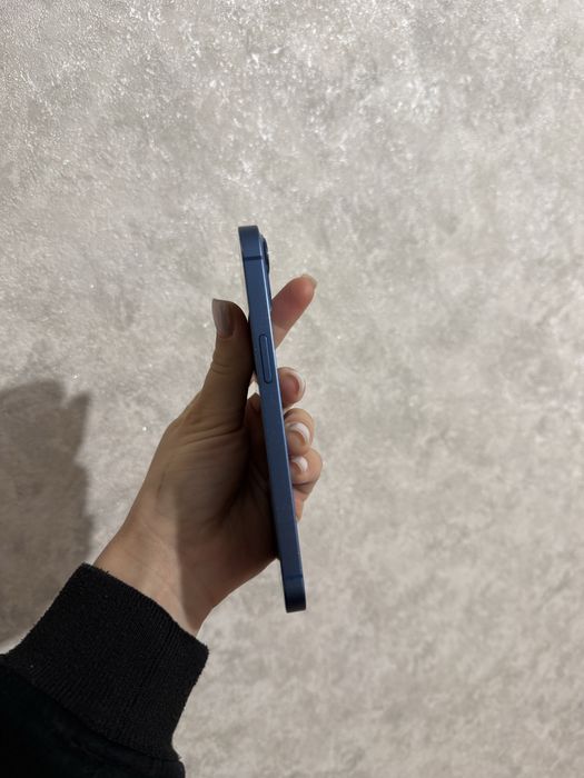 iPhone 13 128GB Blue