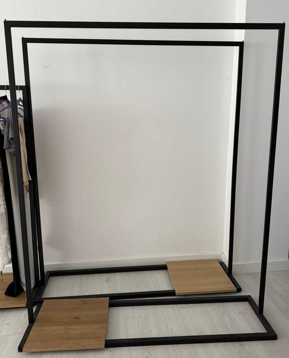 Estruturas/Expositores Loja Roupa + Manequins