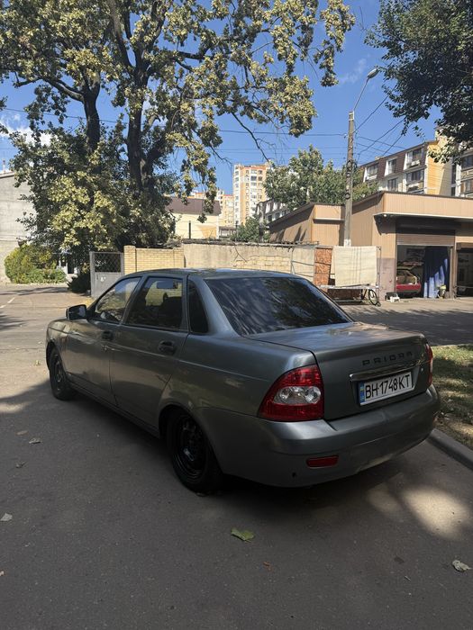 Lada Priora 2008 1.6 шеснарь с переоформлением