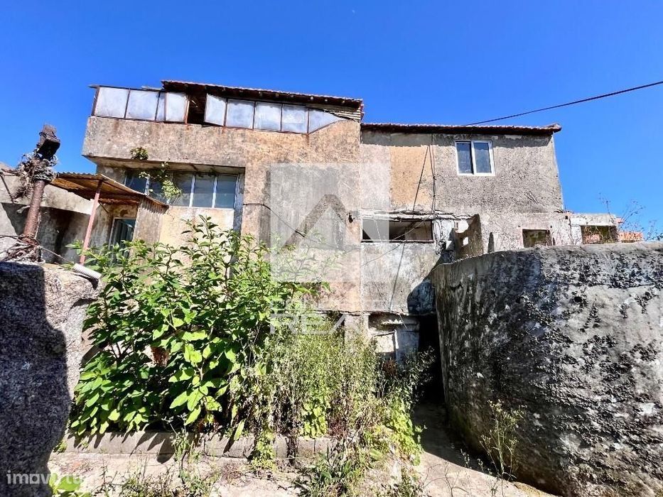 Moradia p/ recuperar - Vilar do Paraíso