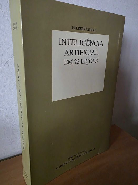 Livro "Inteligência Artificial em 25 Lições" de Helder Coelho