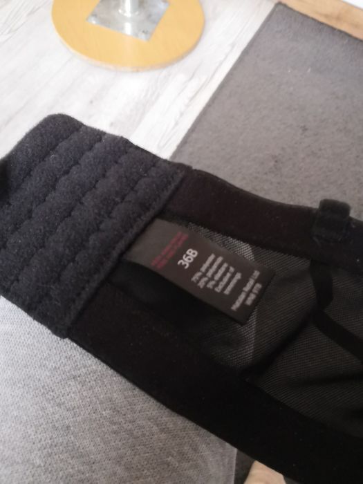 Matalan czarny czerwony biustonosz stanik pół gorset 36 b.