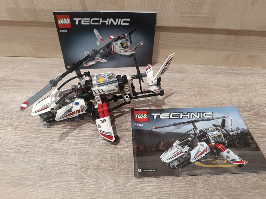 LEGO Technic Ultralight Helicopter (42057)