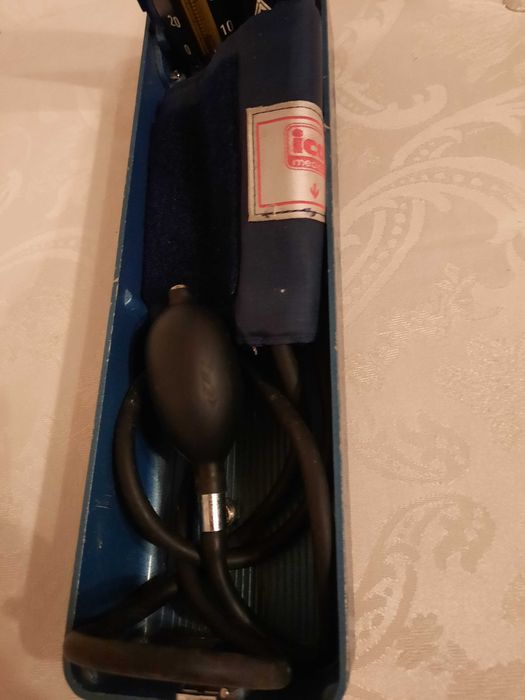 esfignomanometro manual