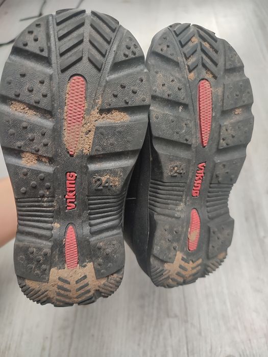Viking 24 buty chłopięce śniegowe zimowe ocieplane kozaki futro rzepy