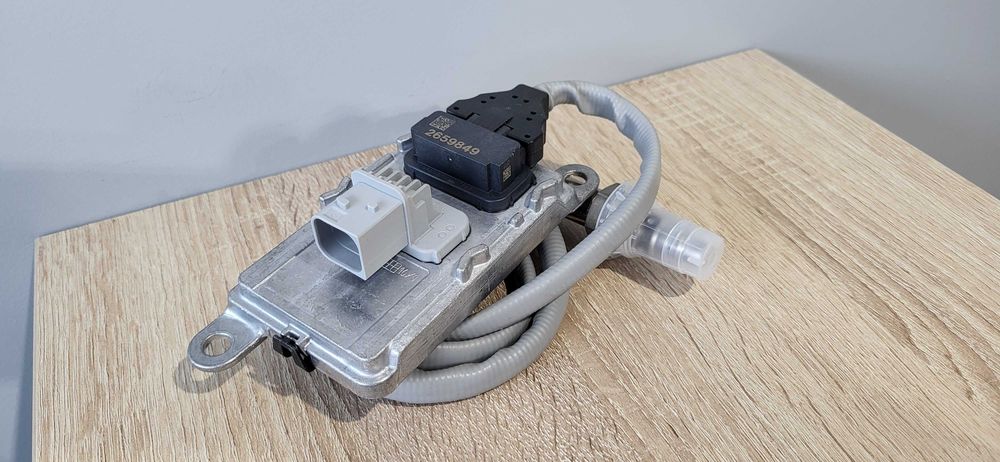 Czujnik Nox Sensor Scania R, S Oryginał Nowy Vitesco Przed katalizator ...