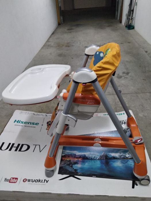 Cadeira de comer de bebé