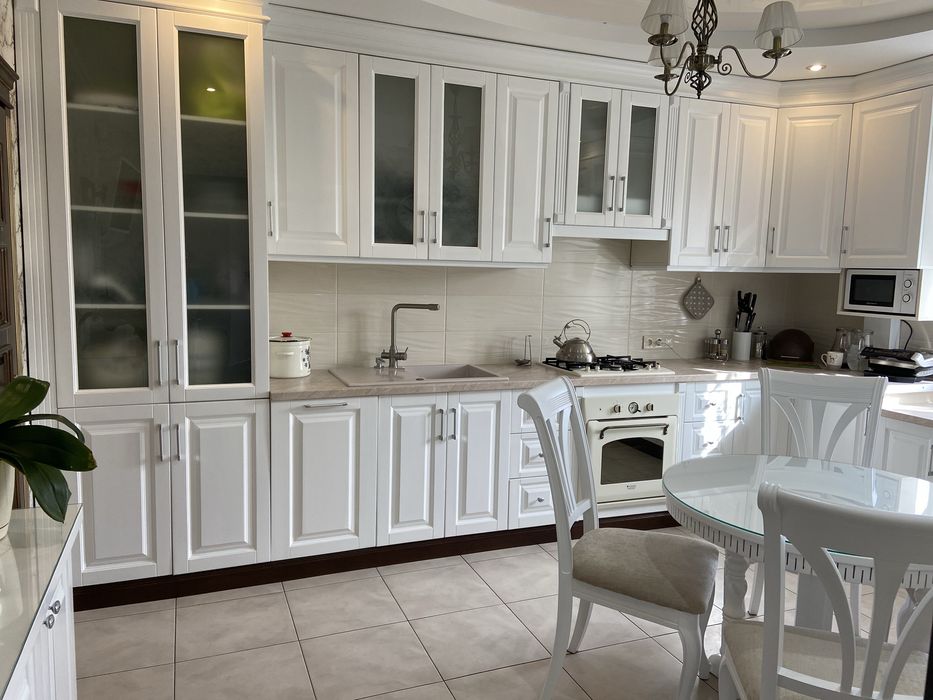 Продаж будинку нерухомість