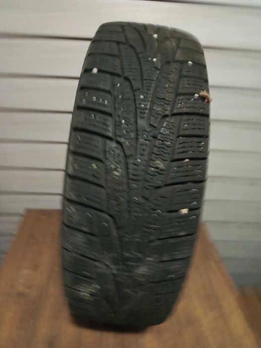 Шини зимові Kumho 14 на Nisan