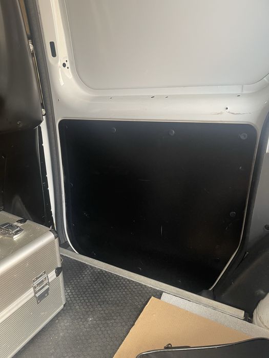 Forras traseiras e laterias Renault kangoo