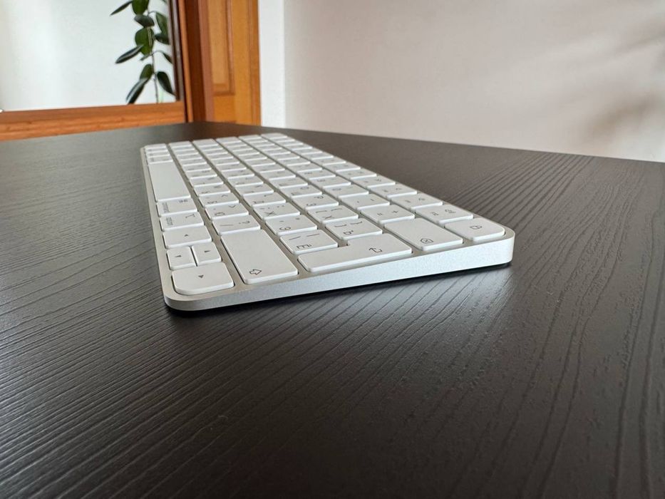  692-Apple Magic Keyboard A2450 Кириллица