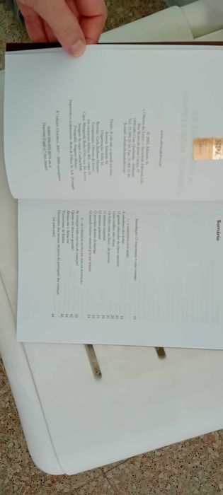 Livro "A vida não de aprende nos livros" de Eduardo Sá