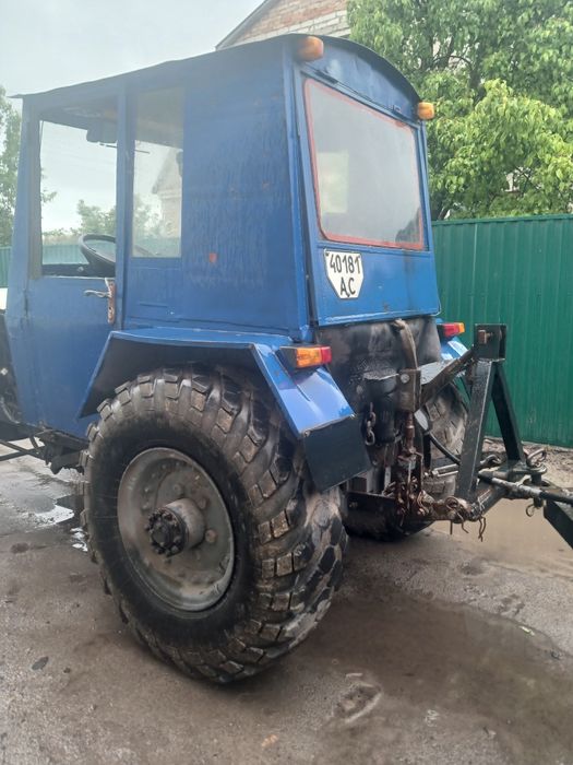 Продам мерседес  трактор в дуже непоганому стані