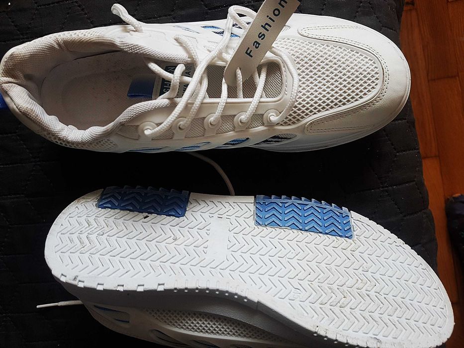 Sprzedam buty męskie rozm 45 /