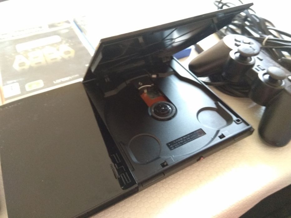 Play station 2 - 50€ | microfones singstar - 20€