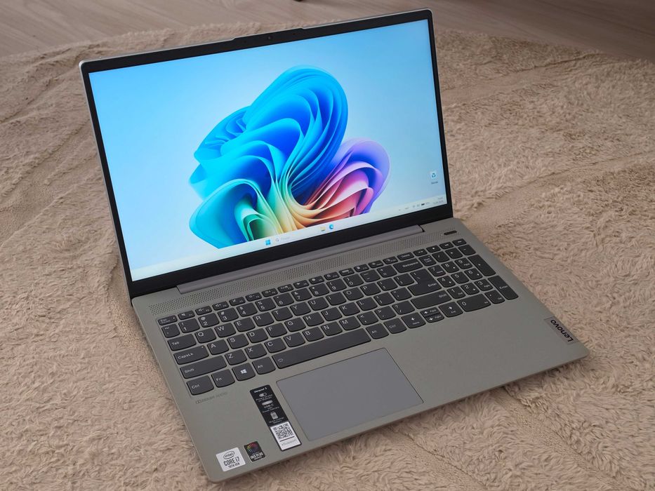 Lenovo IdeaPad 5 i7-1065G7 16GB 512GB SSD Full HD IPS 15IIL05