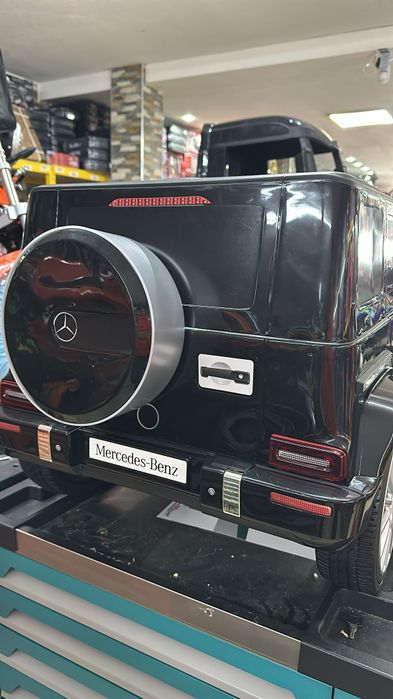 Mercedes G-Wagon carrinho criança