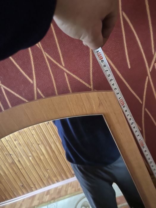 Трюмо і тумбочка