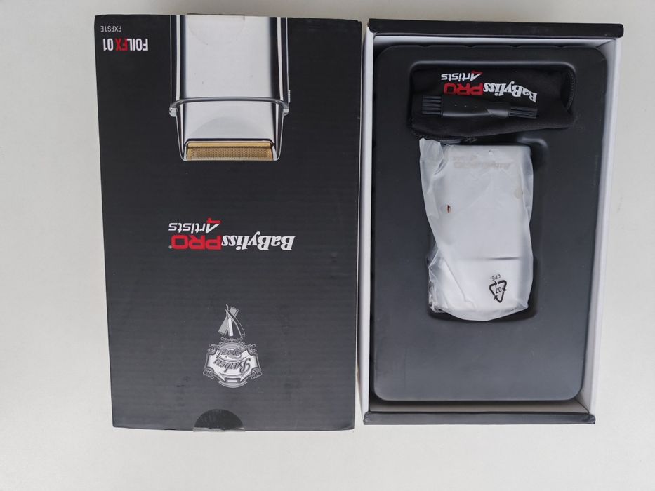 Шейвер Babyliss Pro 4rtist FOILFX01
В пользование был пару раз.