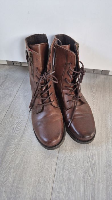 Buty skóra naturalna 38 Lasocki ocieplane