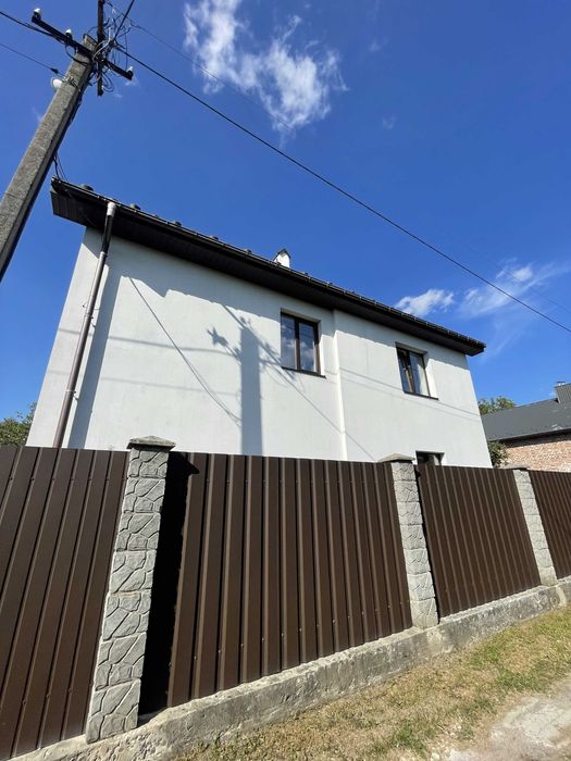 Продаж  окремого будинку+ магазин  в класній локаціі Солонка! Львів