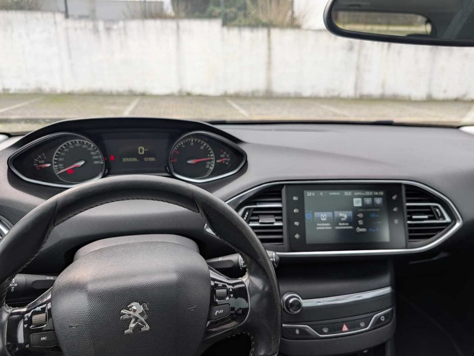 Peugeot 308 1.6 HDi – Teto Panorâmico – Económico