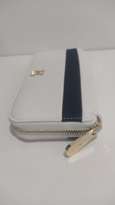 Tommy Hilfiger biały portfel damski