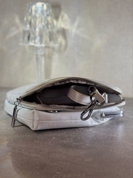 Стильна шкіряна сумочка Polina & Eiterou (Біла) – натуральна шкіра