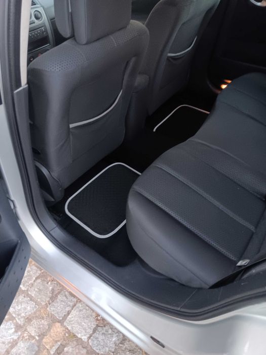 Renault megane 1.4 16v com GPS