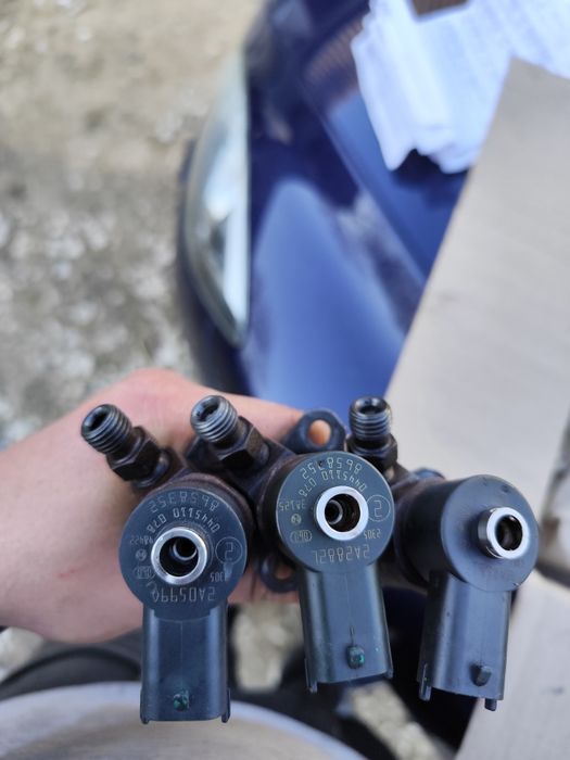 Форсунки Вольво 2,4 дизель хс 90,s80,s60,xc70,v70