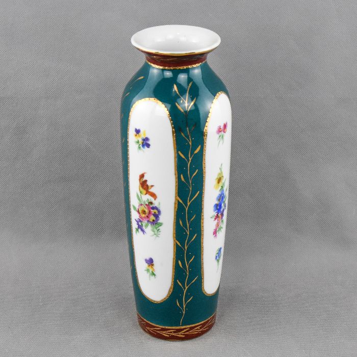 Jarra em Porcelana europeia, pintada à mão