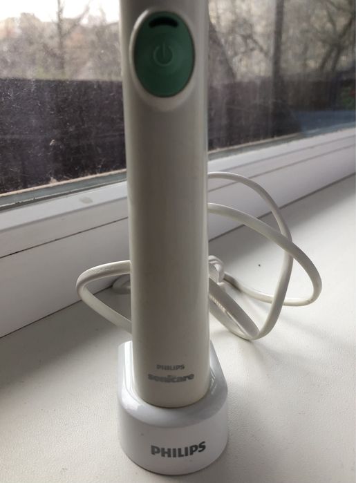 Зубная щетка Philips Sonicare HX6530