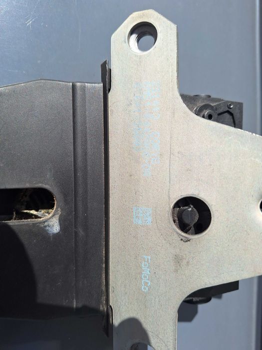 Zamek Tylnej Klapy Bagażnika Ford Focus MK3
