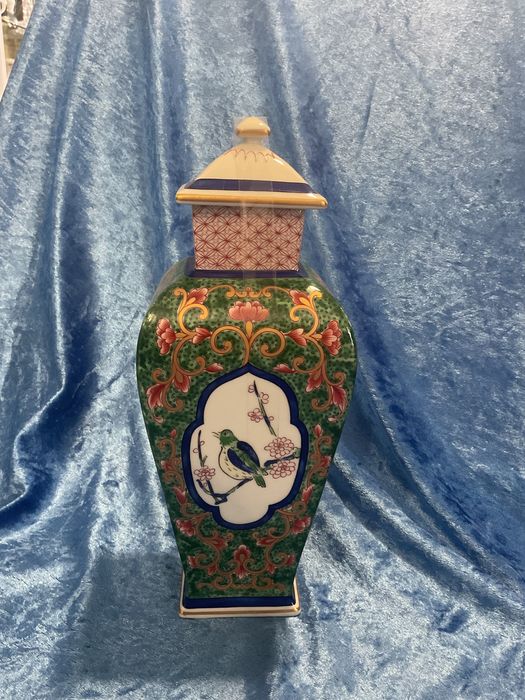 Pote vista alegre Ansham pintura a ouro com 26 cm tem tampa