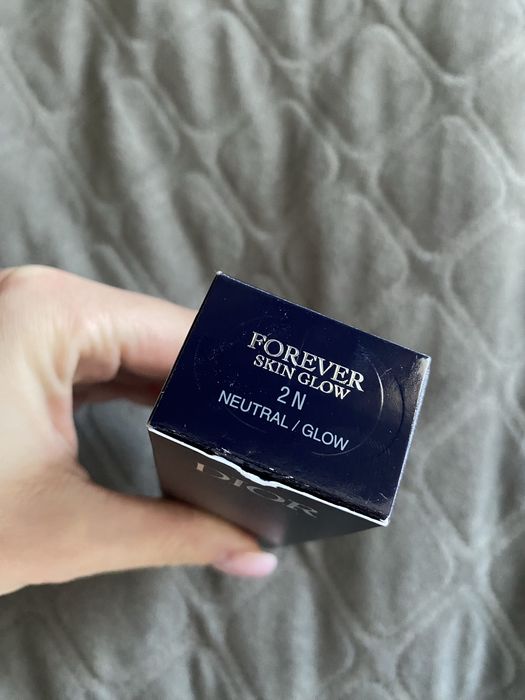 Тональна основа Dior forever skin glow 2n