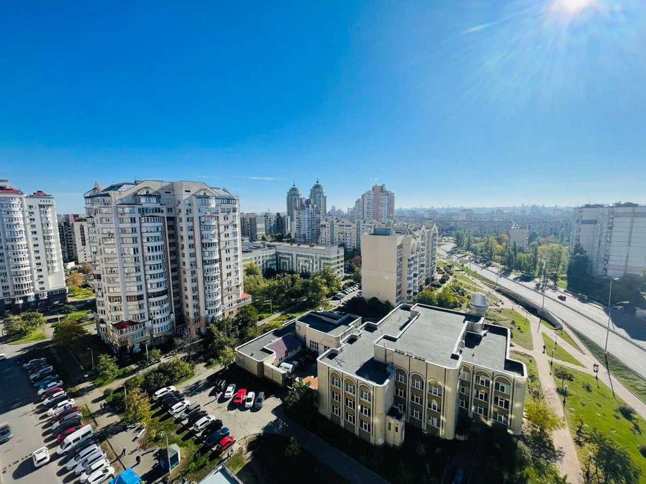 780$м2 пр-т Володимира Івасюка 22 Мінська Оболонський р-н Оазис