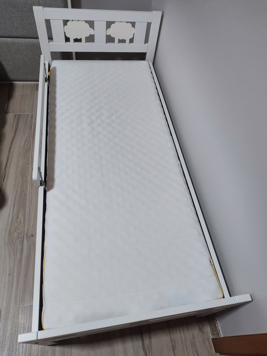 Cama de criança ikea