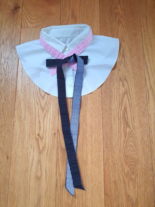 Kołnierzyk apaszki  okulary przeciwsłoneczne paski