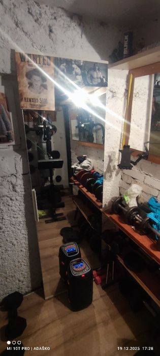 Stojak  do ławeczki. + 2 lustra