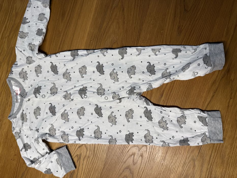 Piżamka pajacyk jednoczęściowy bez stóp h&m