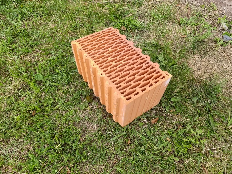 Cegły Pustaki ceramiczne Porotherm Wienerberger 37x25 i 44x25