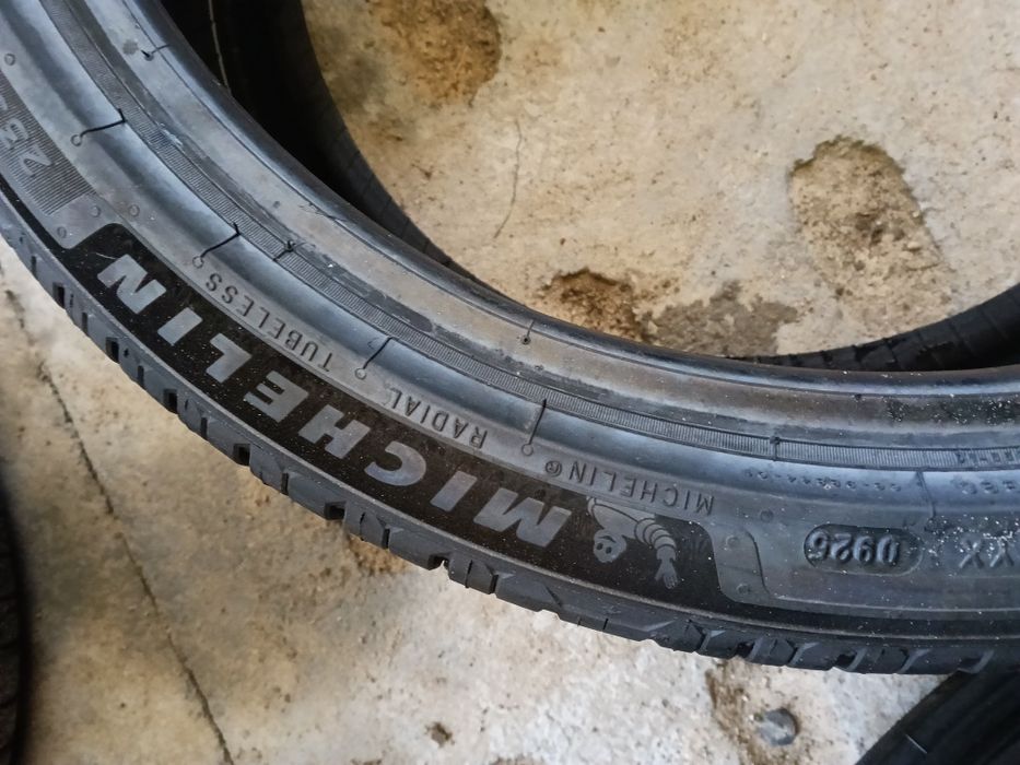(C) Nowe opony letnie 235/40/19 Michelin 2 sztuki 25r