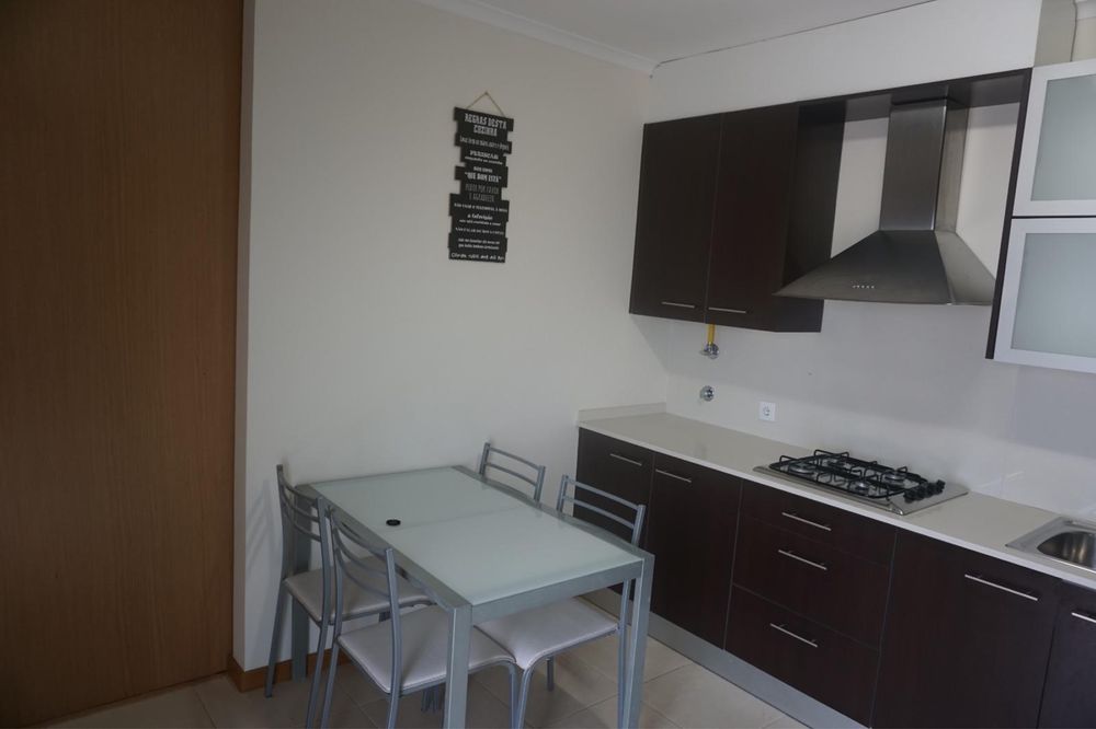 Mesa de cozinha e Cadeiras