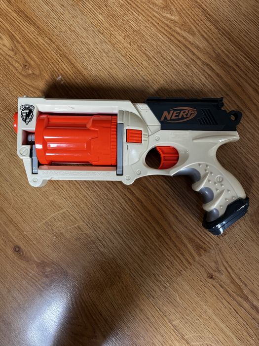 Nerf Maverick Rev-6